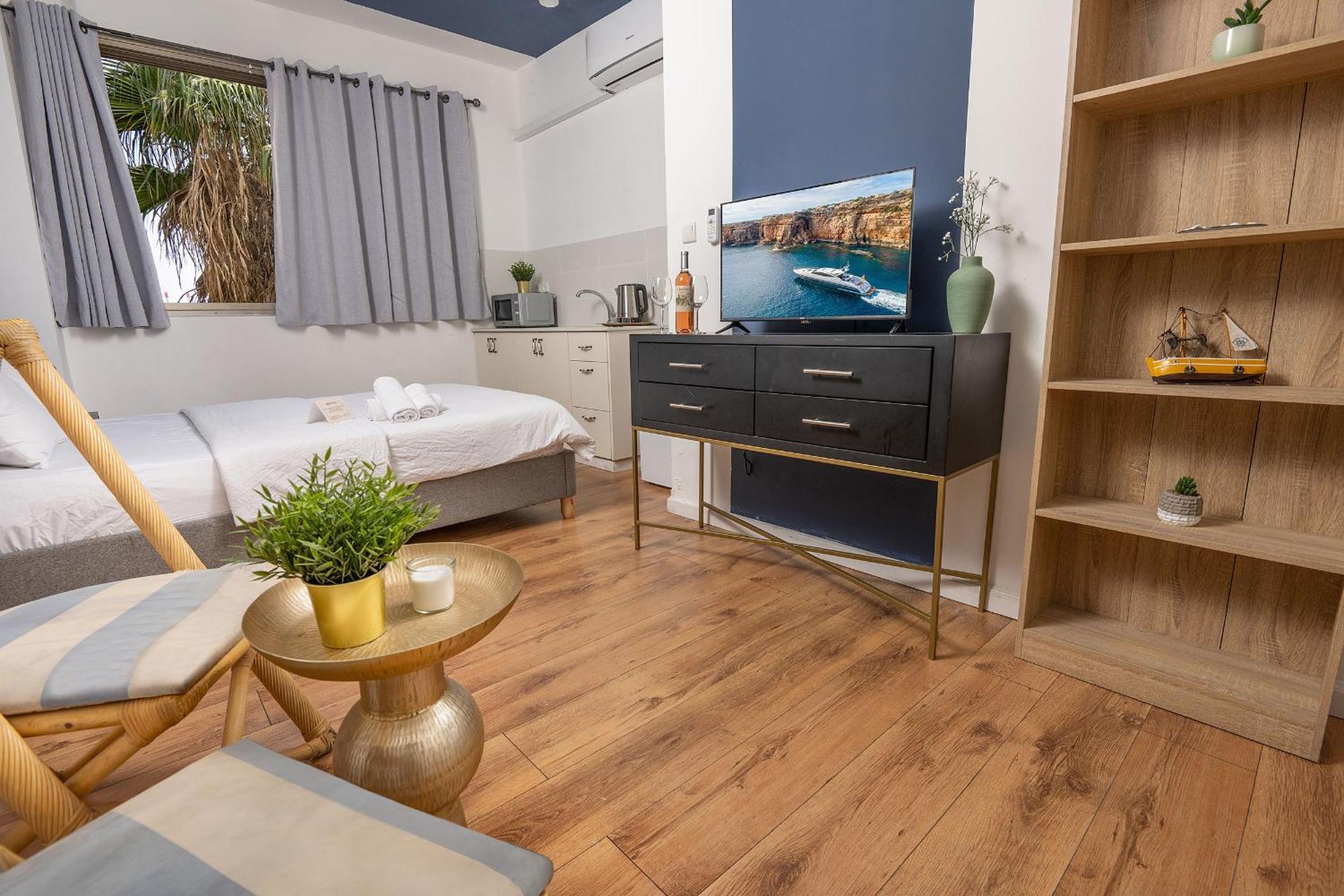 Godson Talpiot Aparthotel Haifa Bagian luar foto