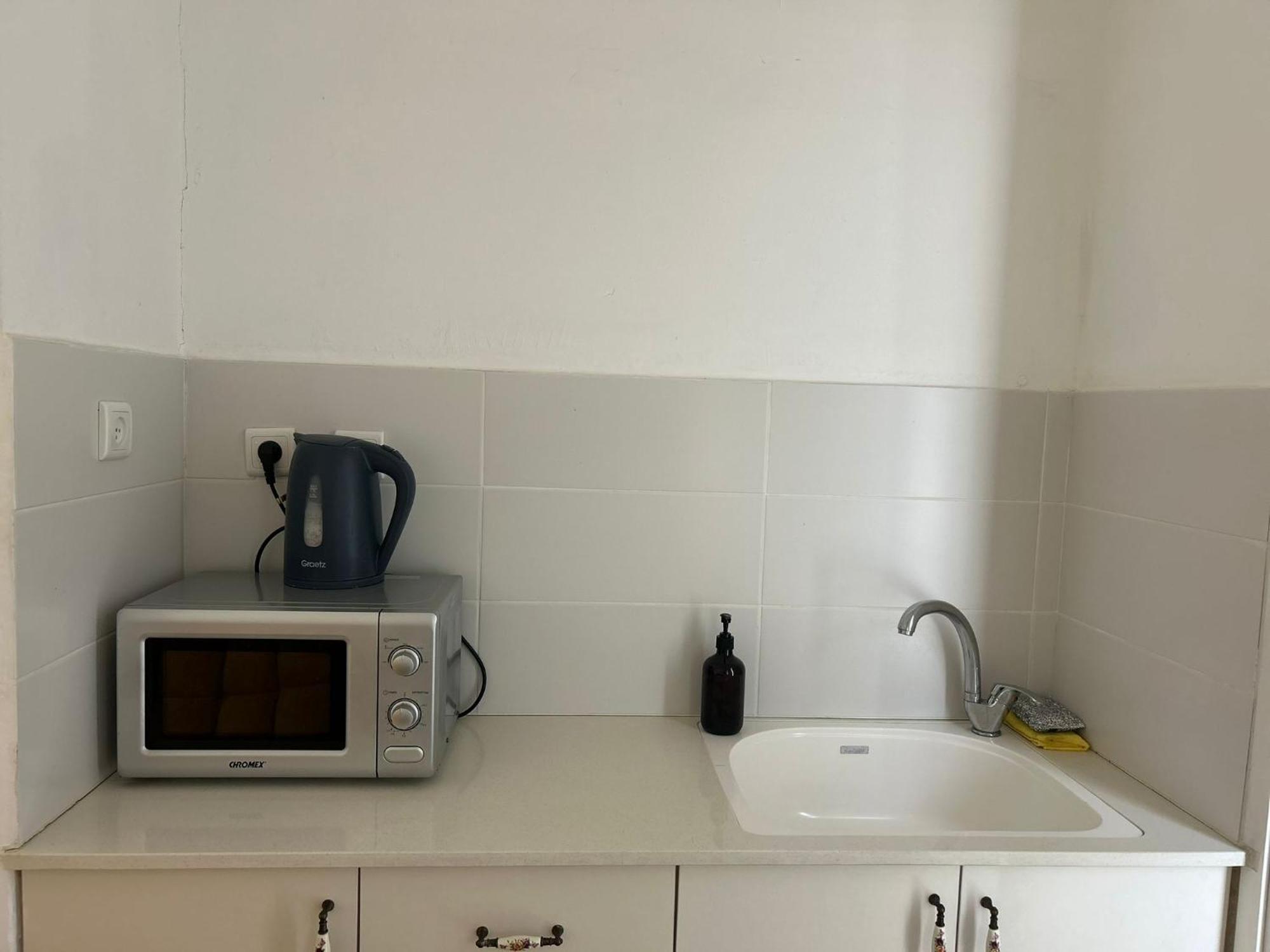 Godson Talpiot Aparthotel Haifa Bagian luar foto