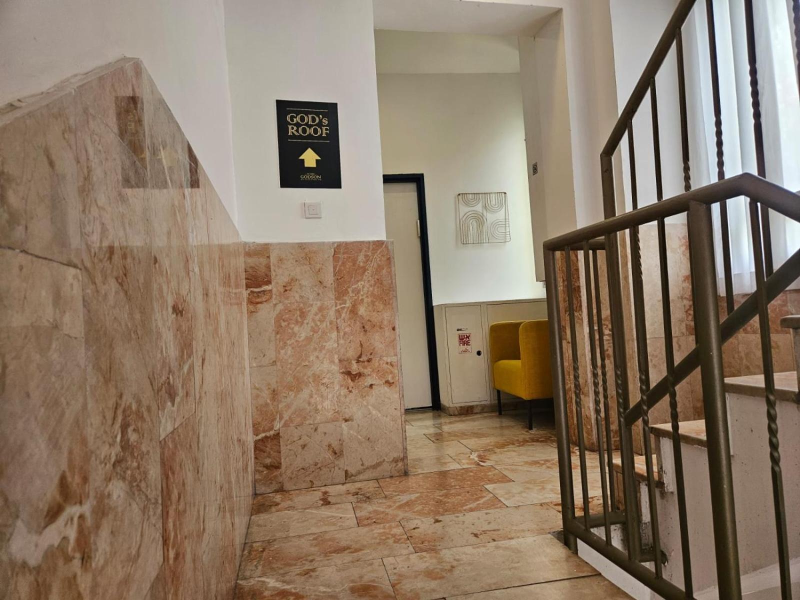 Godson Talpiot Aparthotel Haifa Bagian luar foto