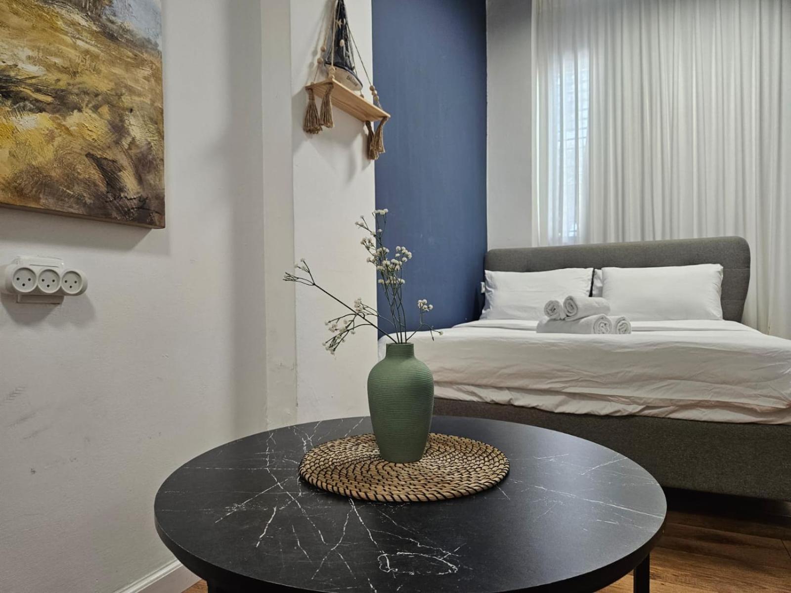 Godson Talpiot Aparthotel Haifa Bagian luar foto
