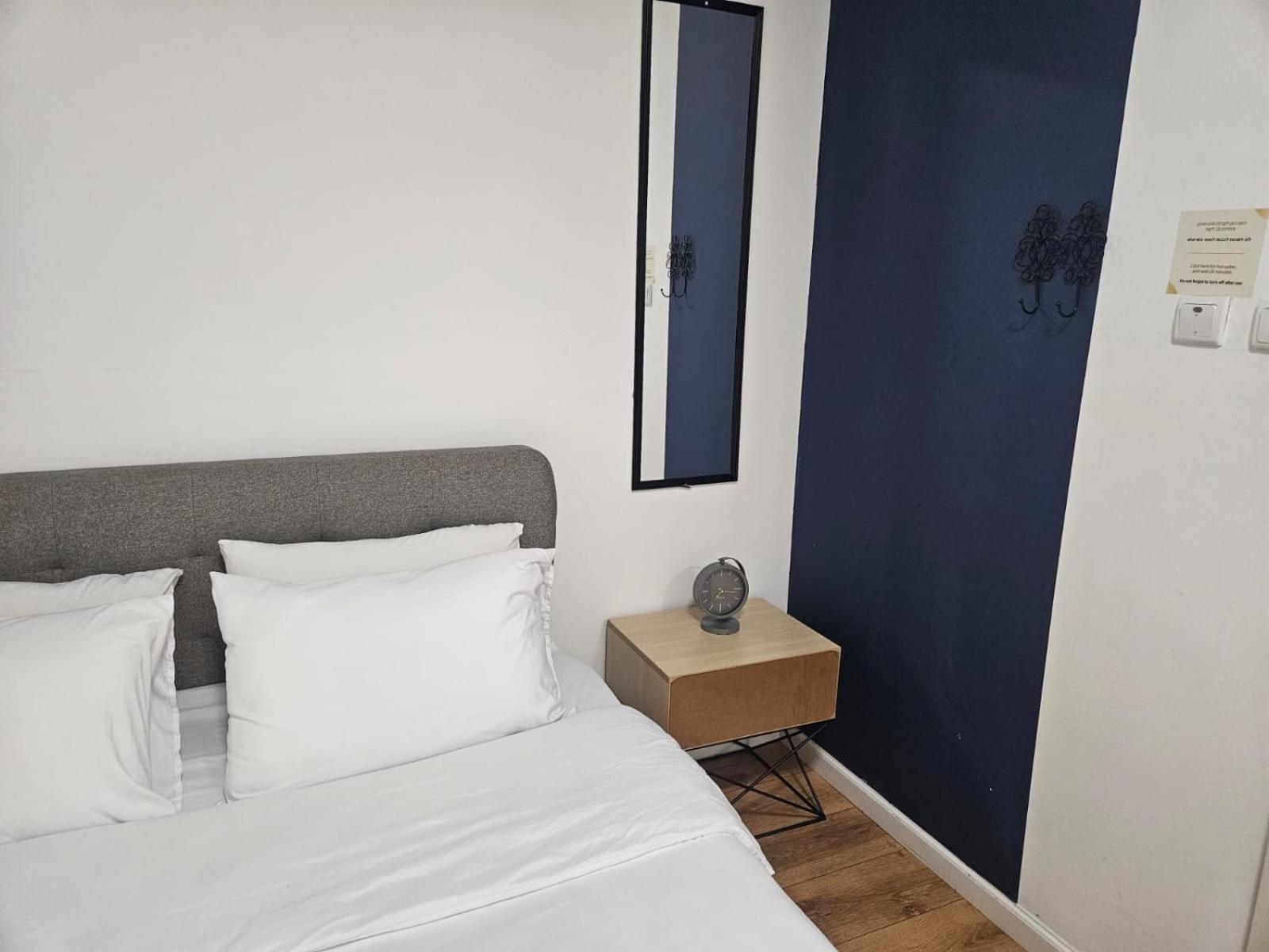 Godson Talpiot Aparthotel Haifa Bagian luar foto