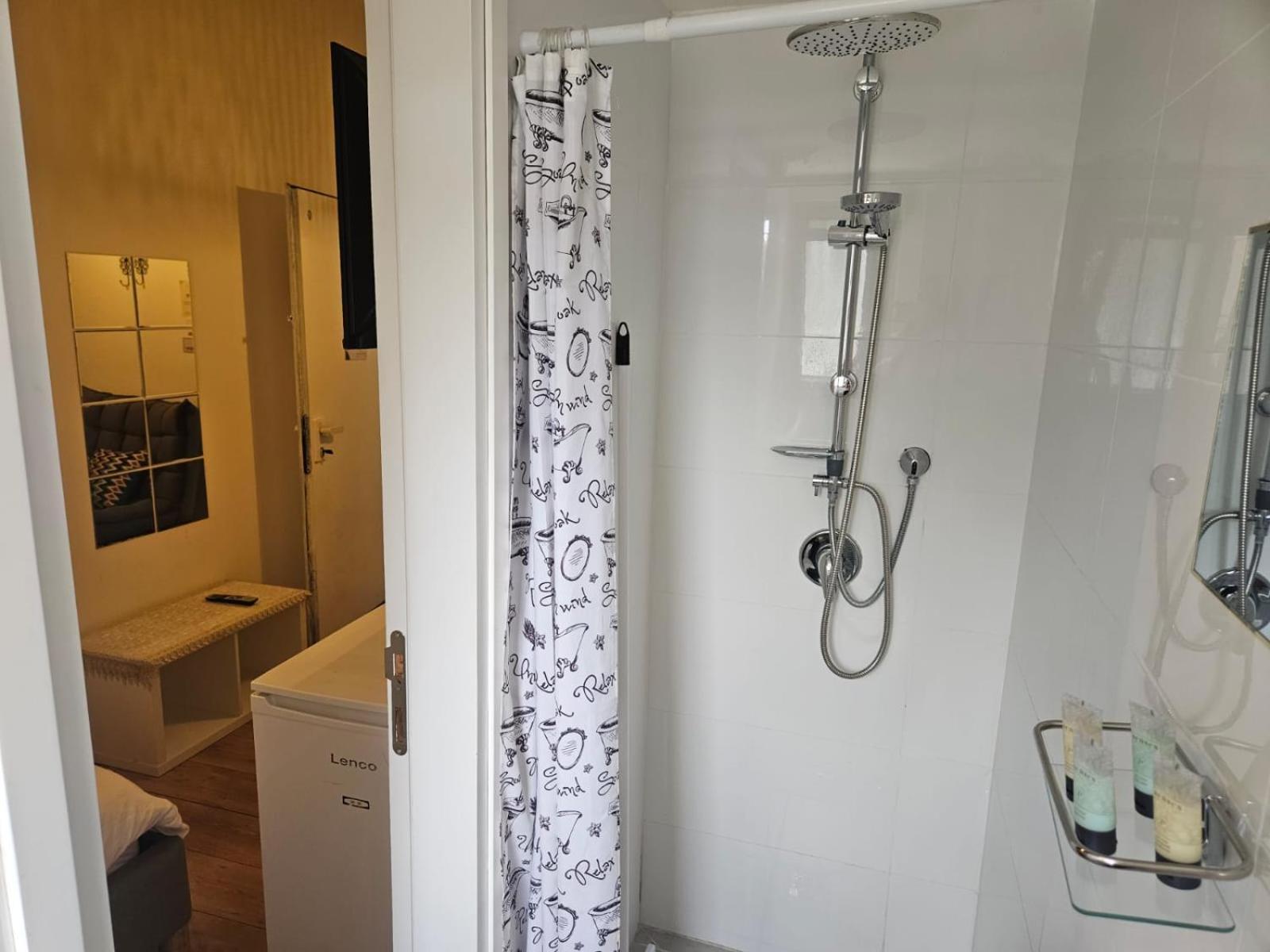 Godson Talpiot Aparthotel Haifa Bagian luar foto