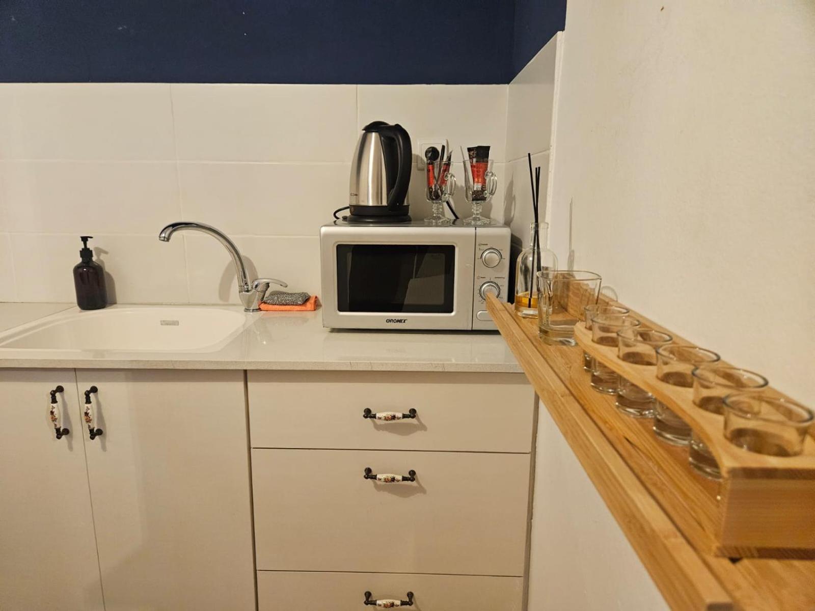 Godson Talpiot Aparthotel Haifa Bagian luar foto